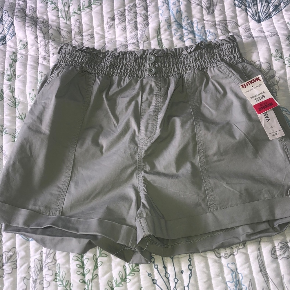 vanilla star shorts